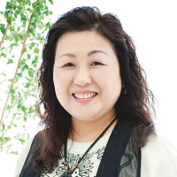 野村真理子さん